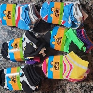 Lot of 6 New w/ tags each pack is a 6 pack size 4-6 kids socks total 36 socks!!